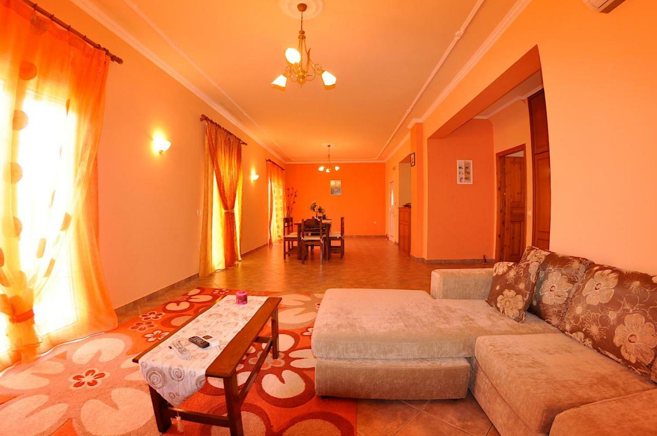 Appartement Chrinos House